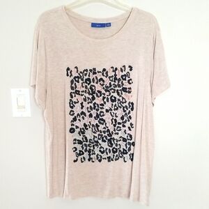 Apt 9 Women's oversized tee sz XXL leopard accent